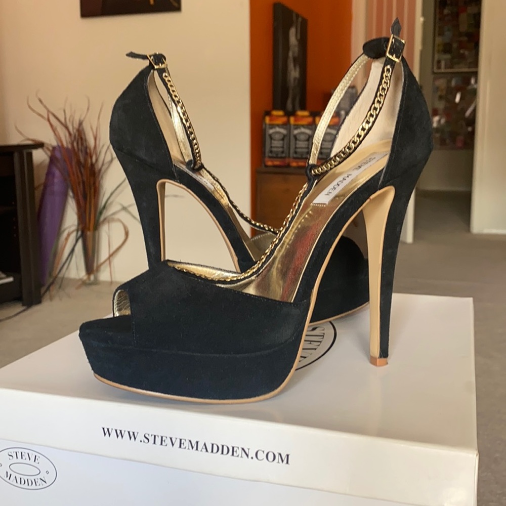Steve Madden, Size 9, Suede Heels